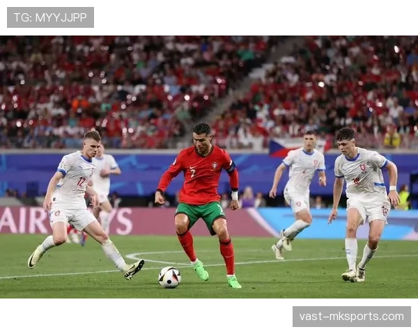 欧洲杯新星加盟豪门,老将离队引发转会市场震荡 欧洲杯新星加盟豪门,老将离队引发转会市场震荡