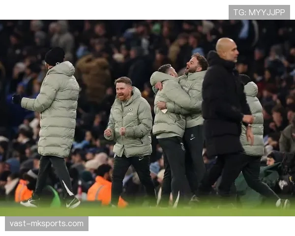 曼城延续强势表现，稳居英超积分榜首位